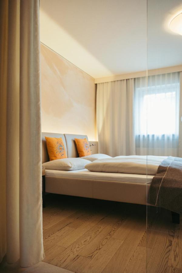 Strandhotel Am Weissensee Eksteriør billede