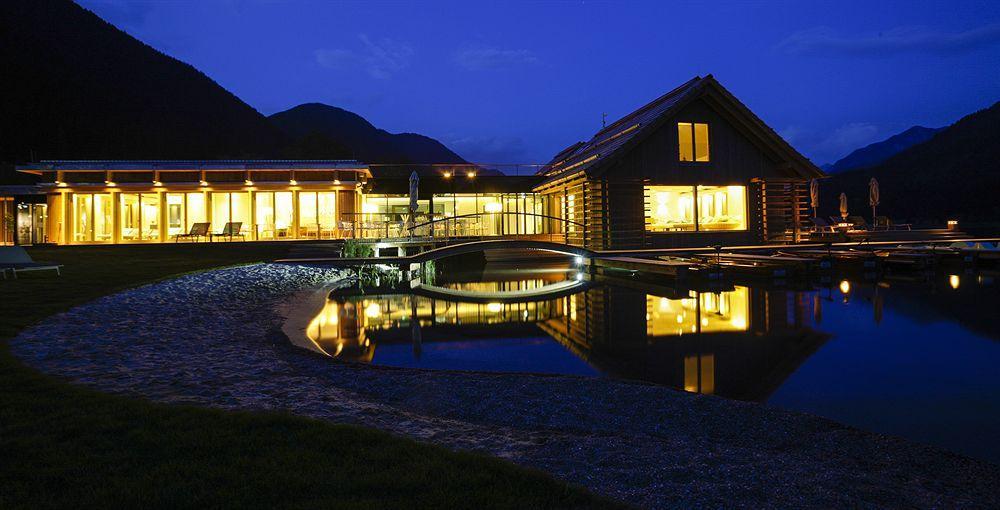 Strandhotel Am Weissensee Eksteriør billede